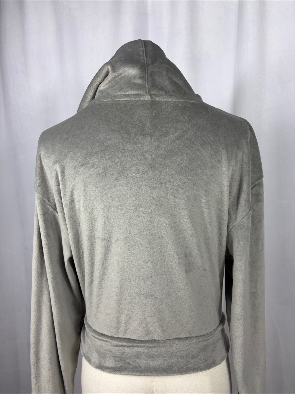 Limited Edition SKIMS Velour Tracksuit Hoodie with Jogger Sweats in Smoke.‎ - Picture 7 of 16